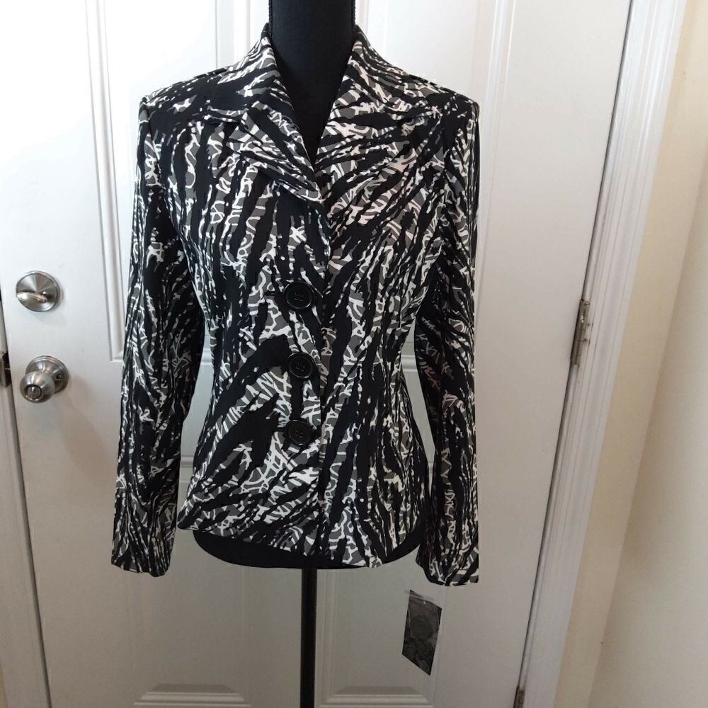 Brandon Thomas black zebra 3 button jacket